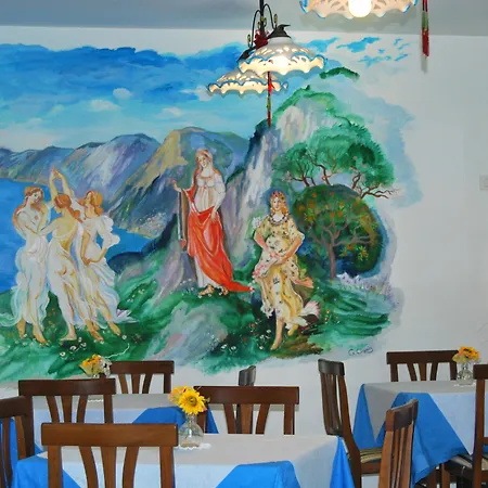 Nido Degli Dei Szálloda 3*